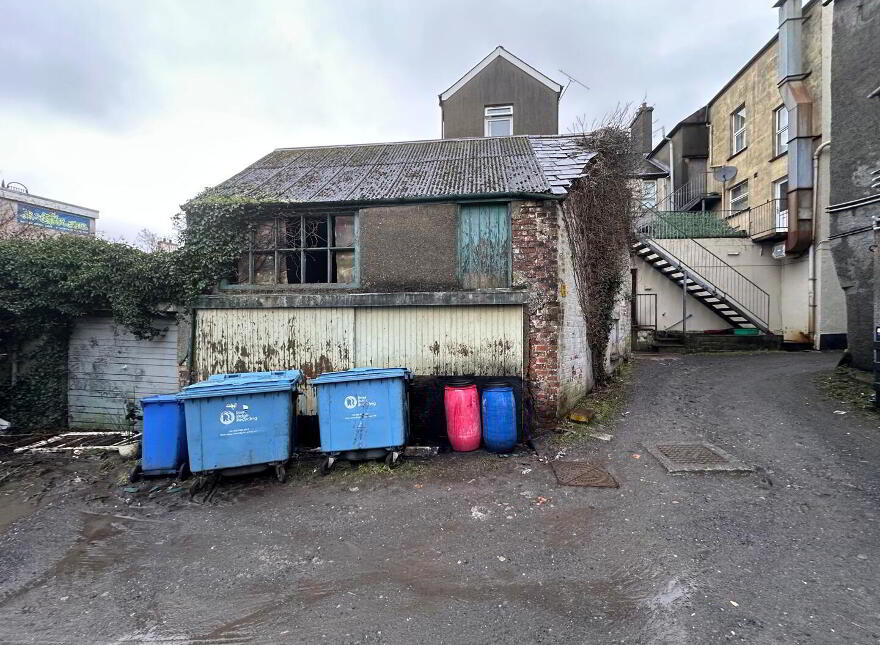 7-9 Bridge Street, Dromore, BT25 1AN