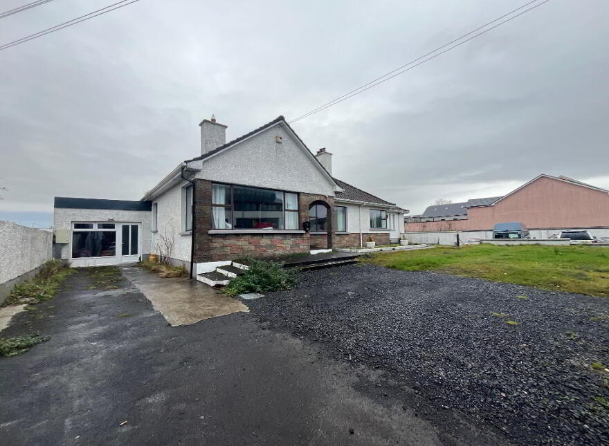 Lord Edward Street, Ballina, F26P9CA