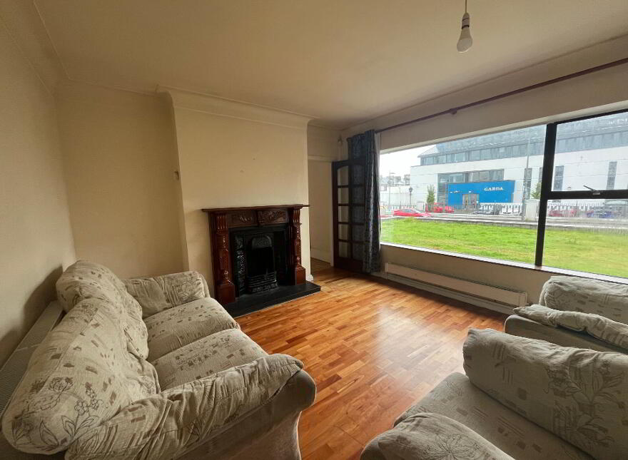 Lord Edward Street, Ballina, F26P9CA