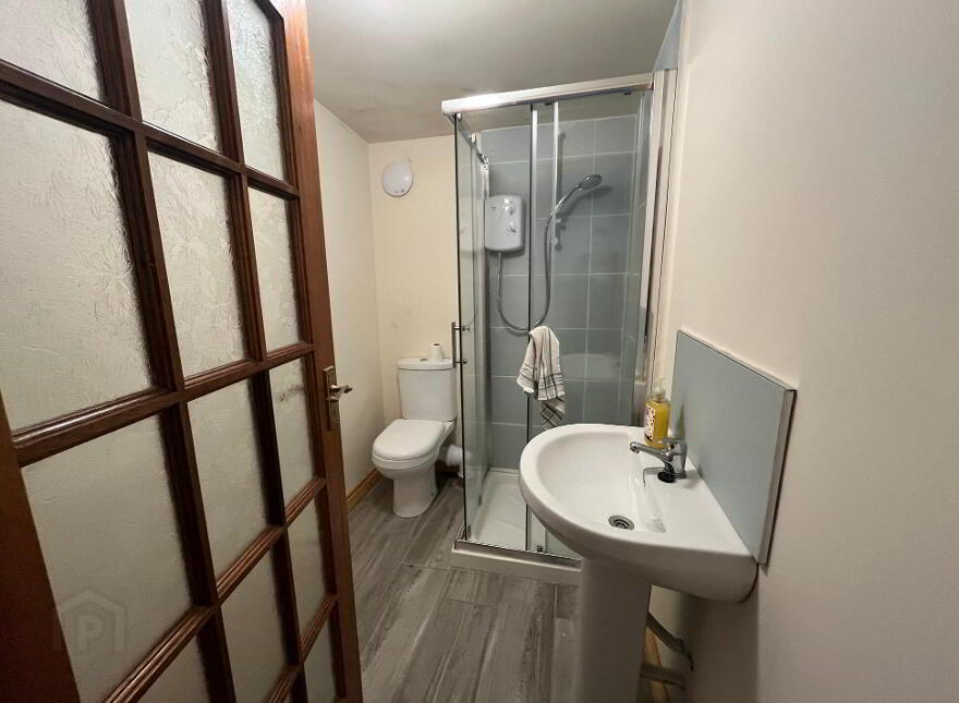 Lord Edward Street, Ballina, F26P9CA