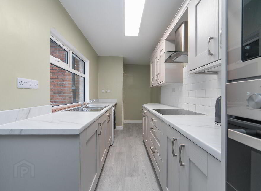 75 Ulsterville Gardens, Lisburn Road, Belfast, BT9 7BB