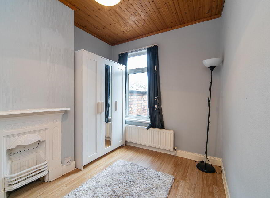75 Ulsterville Gardens, Lisburn Road, Belfast, BT9 7BB