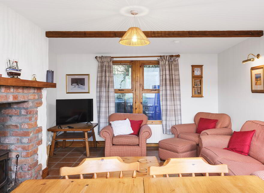 Rosneath Cottage, 24 Portbradden Road, Bushmills, BT57 8TA