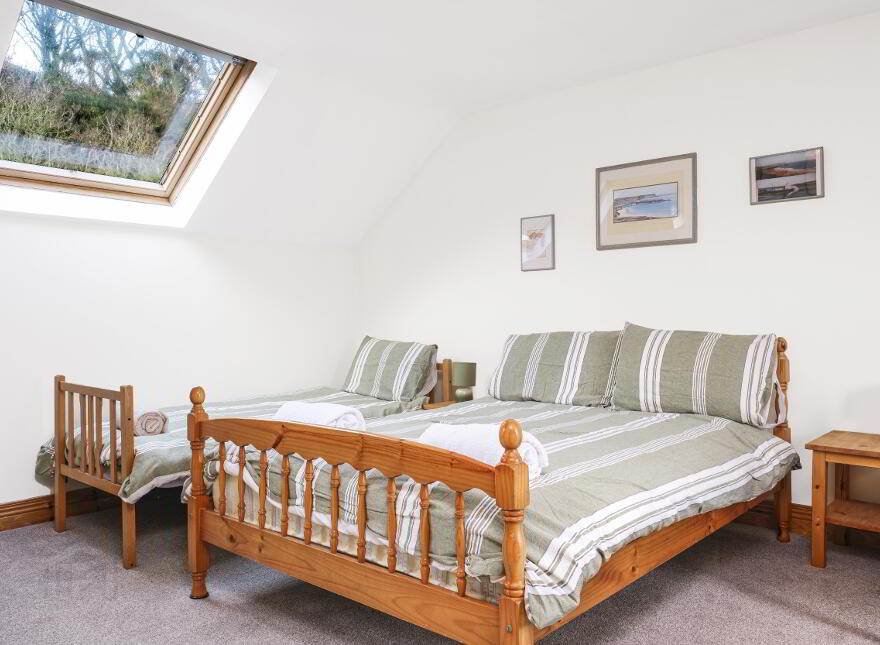 Rosneath Cottage, 24 Portbradden Road, Bushmills, BT57 8TA