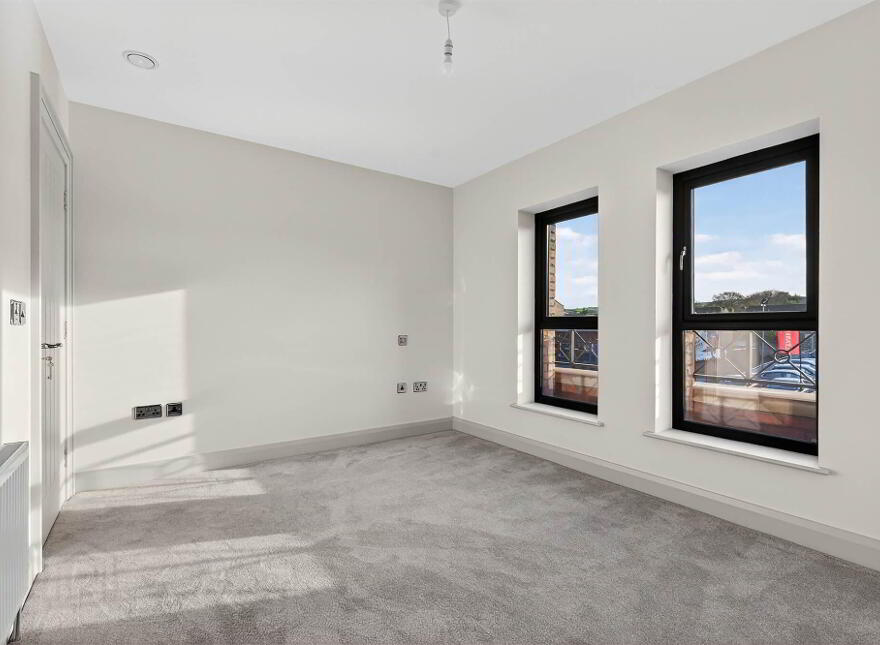 2 Ormiston Park, Belfast, BT4 3JT