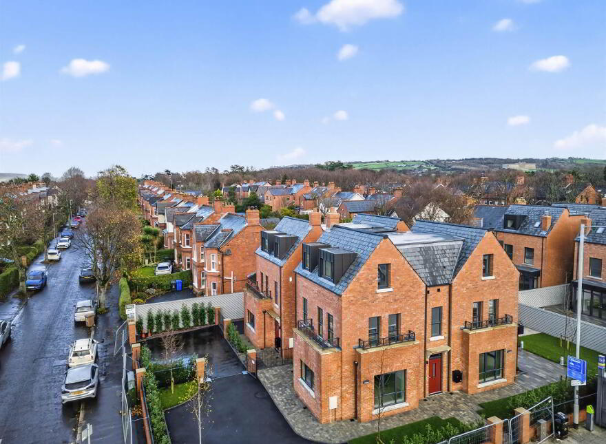 2 Ormiston Park, Belfast, BT4 3JT