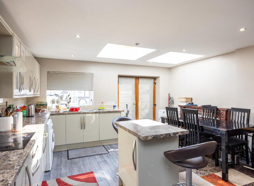 92 Hornbeam Road, Dunmurry, Belfast, BT17 9DN