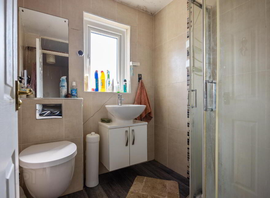 92 Hornbeam Road, Dunmurry, Belfast, BT17 9DN