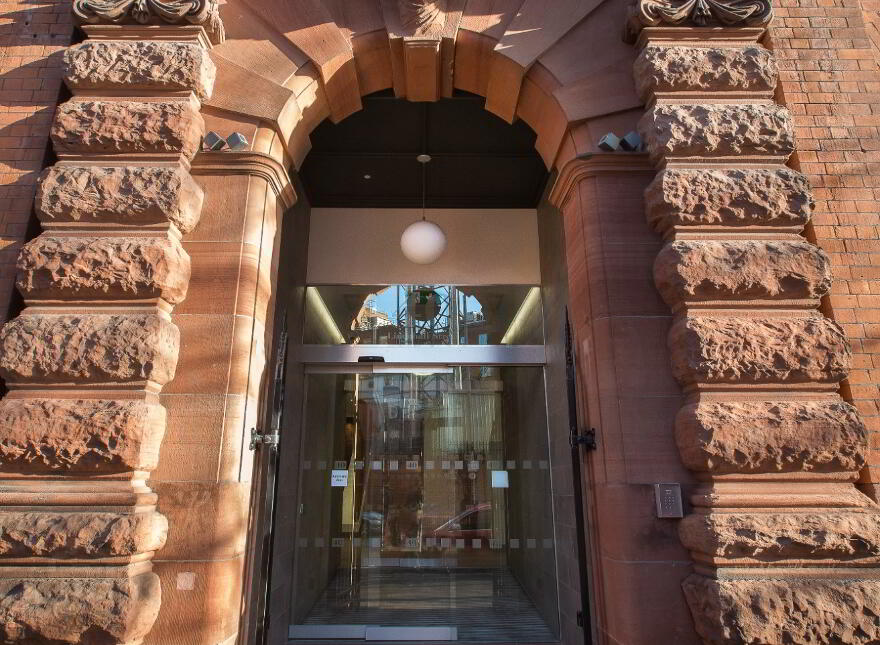 3rd Floor, 40 Linenhall Street, Belfast, BT2 8BA
