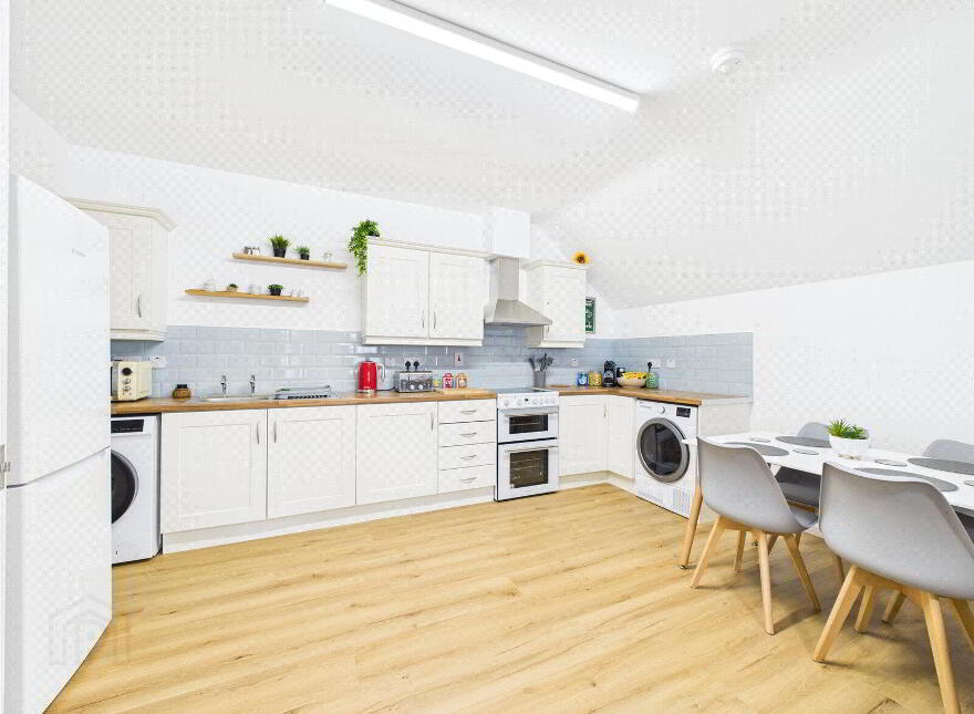 Kings Lane, Warrenpoint, Newry, BT34 3HN