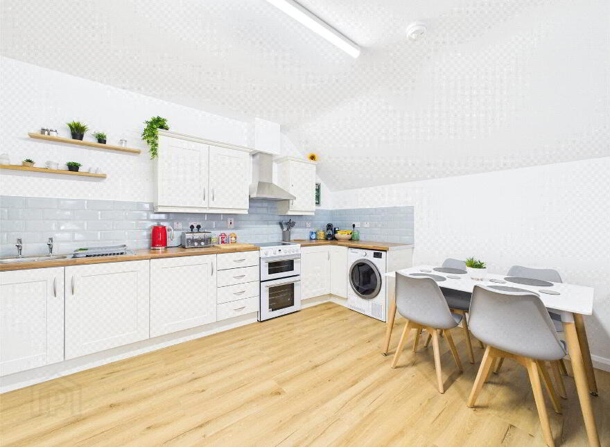 Kings Lane, Warrenpoint, Newry, BT34 3HN
