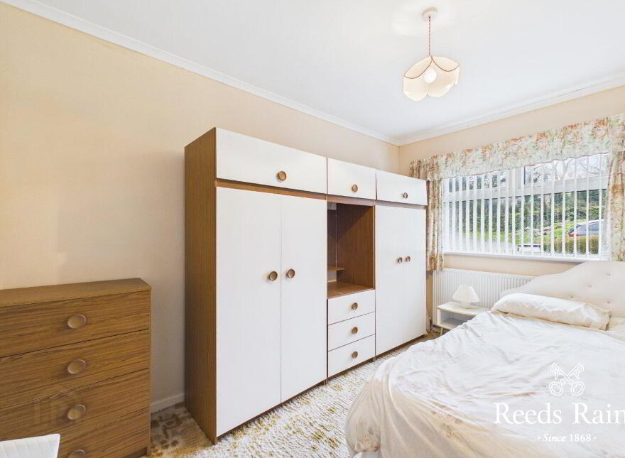 64 Kilwarlin Road, Hillsborough, BT26 6EA