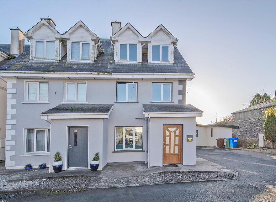 1 Glenside, Cappoquin, P51Y7H2