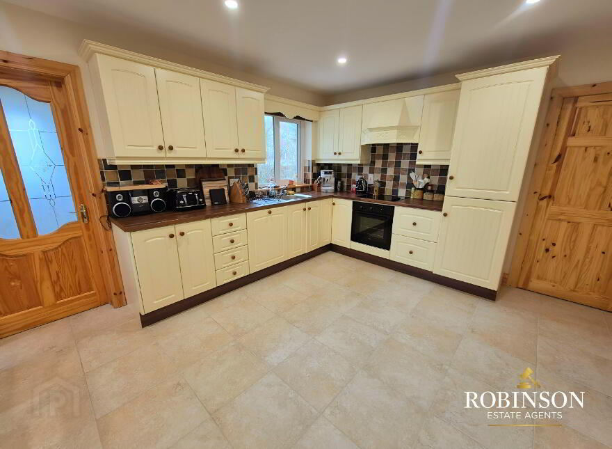 4 Bedroom House, Castledoe, Creeslough, F92YR40