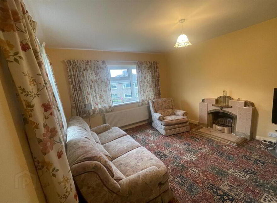 8 Woodvale Avenue, Hospital Road, Omagh, BT79 0AU