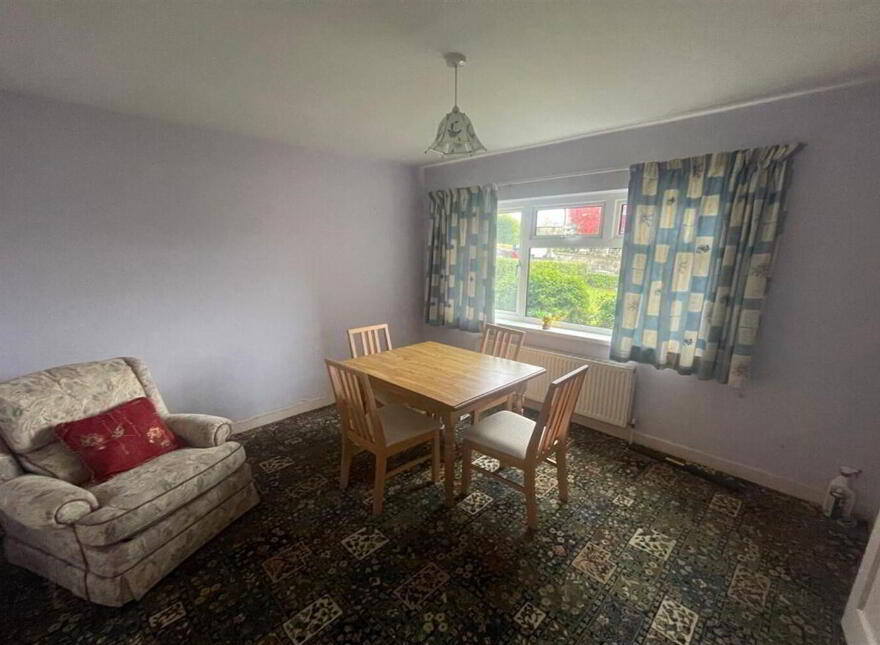 8 Woodvale Avenue, Hospital Road, Omagh, BT79 0AU