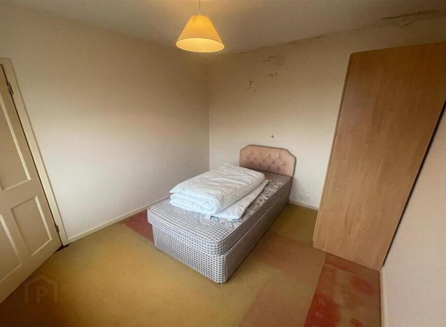 8 Woodvale Avenue, Hospital Road, Omagh, BT79 0AU