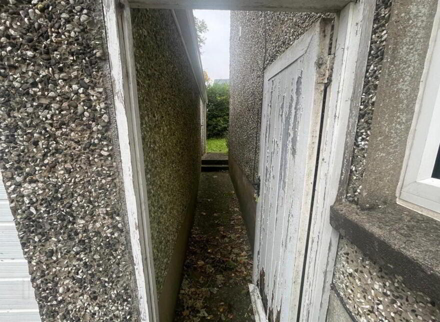 8 Woodvale Avenue, Hospital Road, Omagh, BT79 0AU