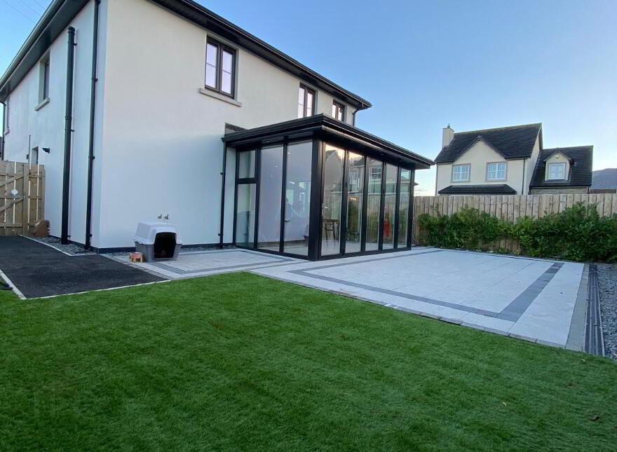 40 Tollymore Brae, Newcastle, BT33 0GT