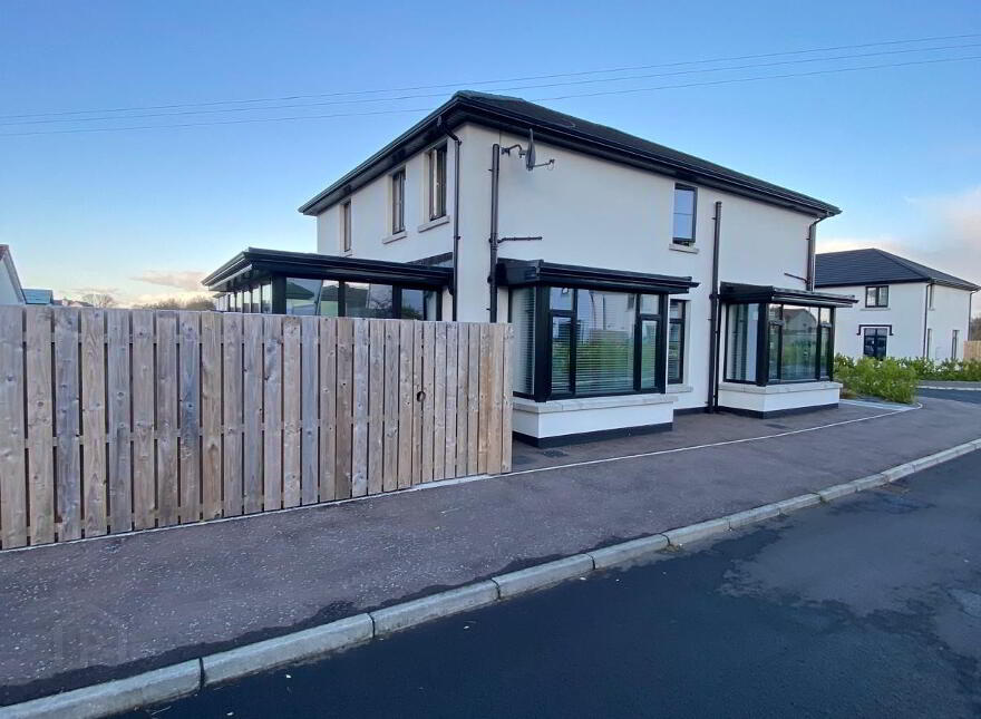 40 Tollymore Brae, Newcastle, BT33 0GT