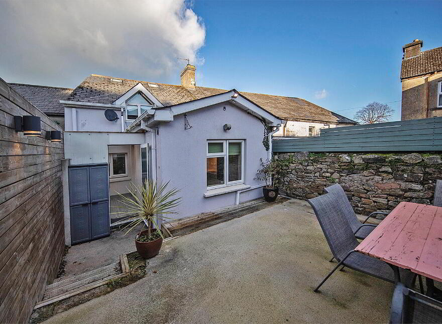3 Shandon Street, Dungarvan, X35W429