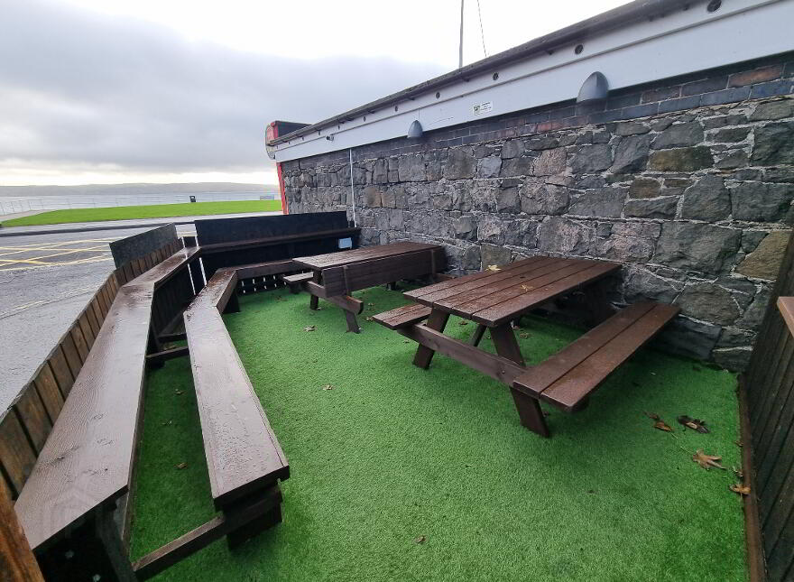 The Chip Yard & Apache Pizza, 556-558 Shore Road, Newtownabbey, BT37 0SJ