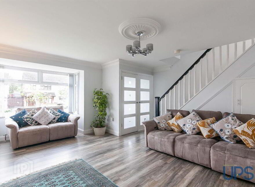 32 Coolnasilla Park West, Belfast, BT11 8JT