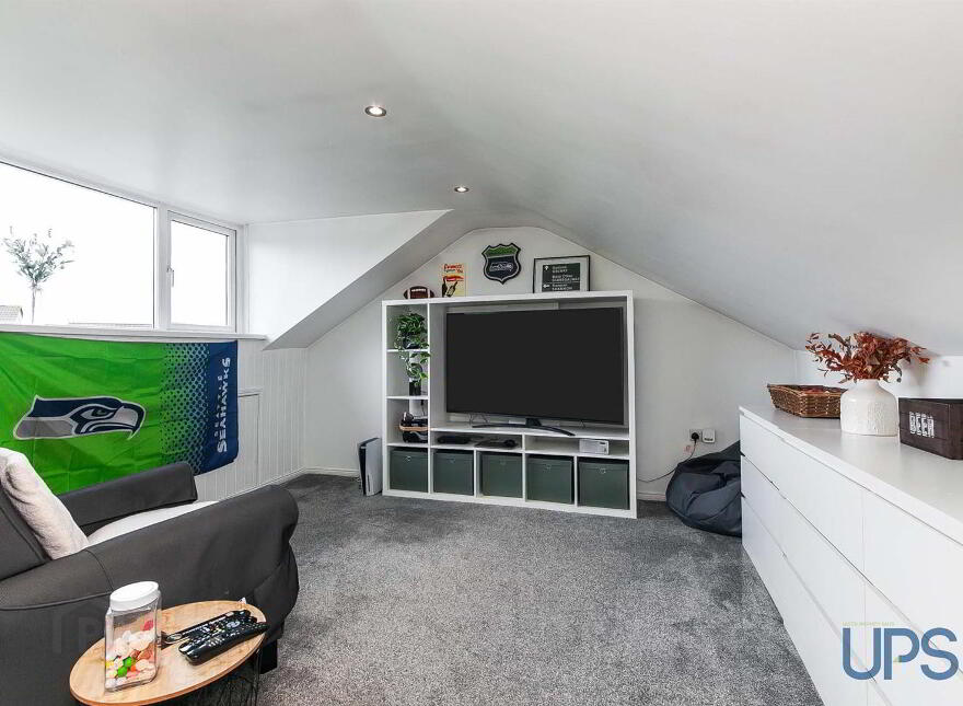 32 Coolnasilla Park West, Belfast, BT11 8JT