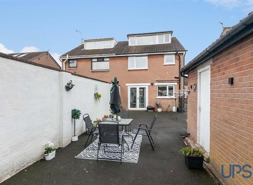 32 Coolnasilla Park West, Belfast, BT11 8JT