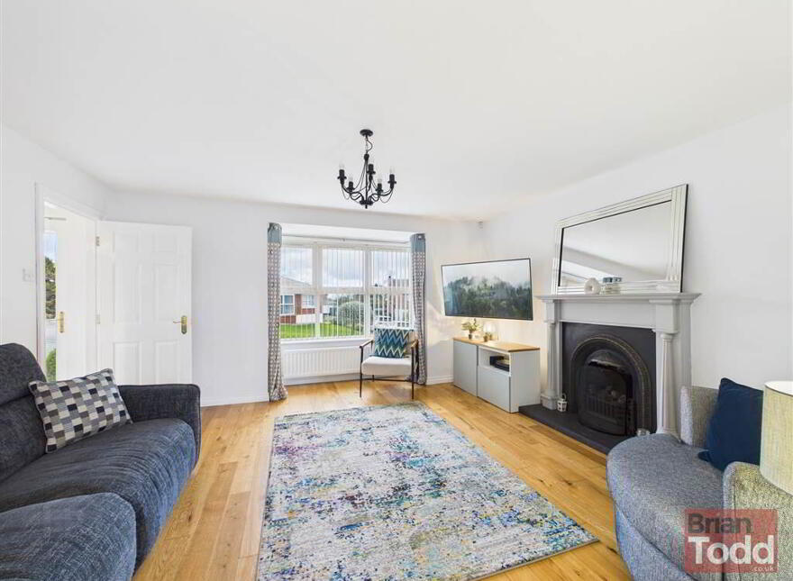 1 Huntly Park, Larne, BT40 2TT