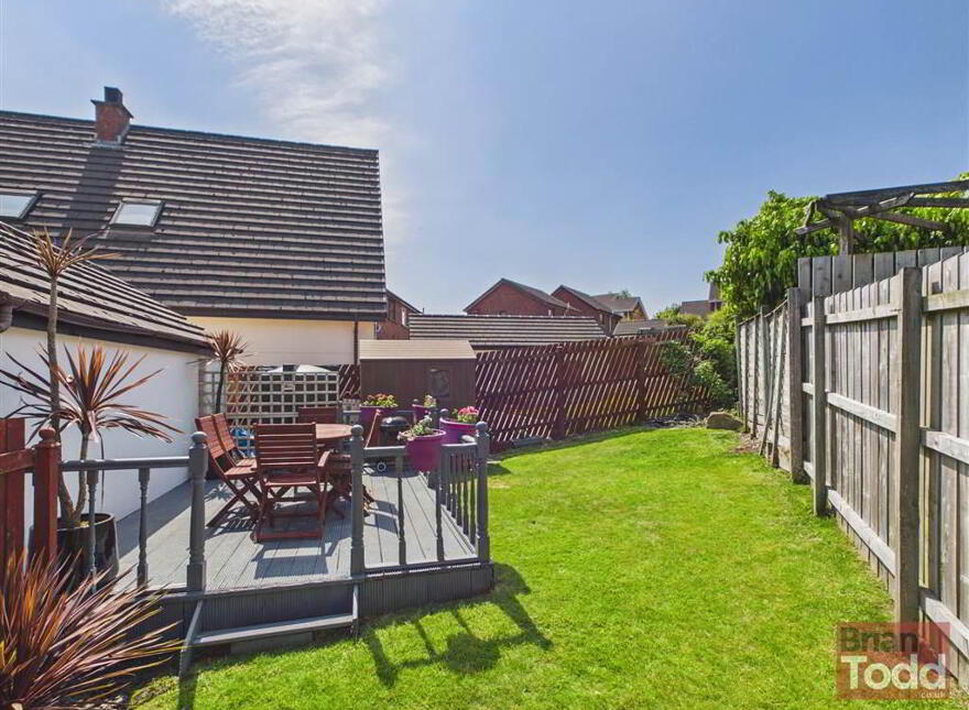 1 Huntly Park, Larne, BT40 2TT