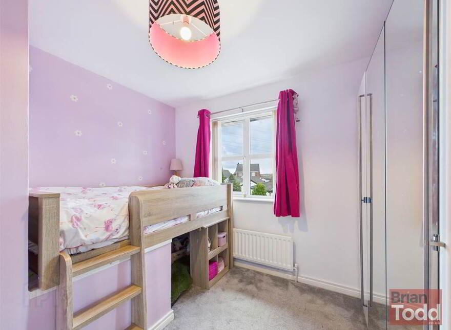 1 Huntly Park, Larne, BT40 2TT