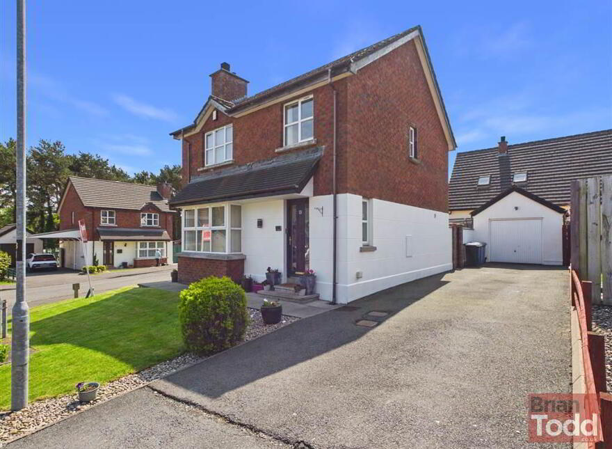 1 Huntly Park, Larne, BT40 2TT photo 2