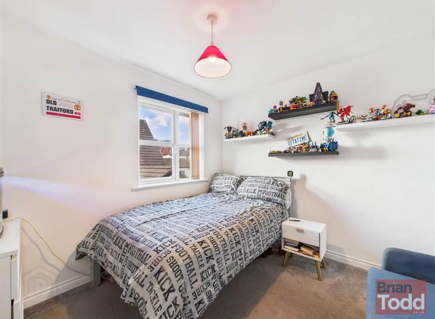 1 Huntly Park, Larne, BT40 2TT