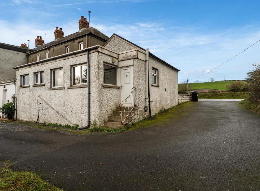 1 Mooretown Terrace, Belfast Road, Newtownards, BT23 4SZ