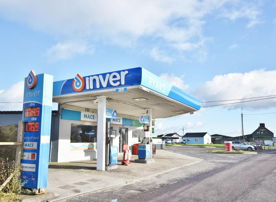 Ryan's Convenience Store, Lisselton Cross, Lisselton, V31PV38