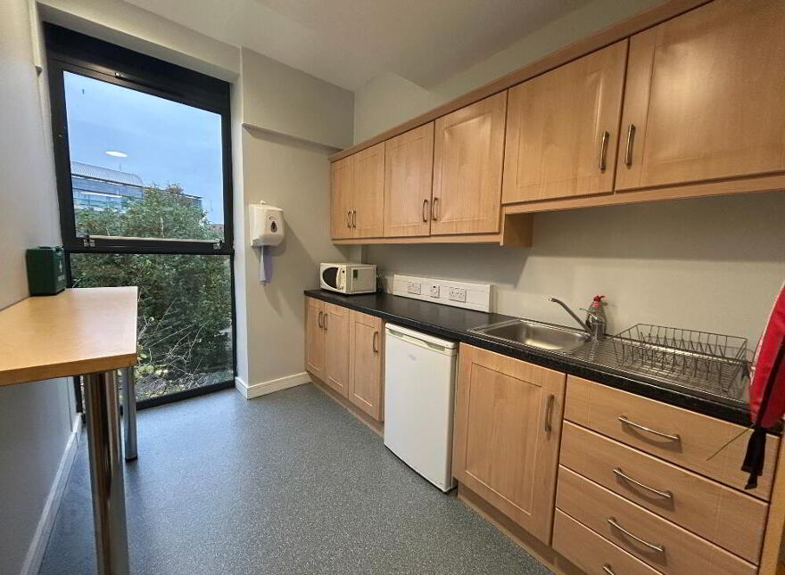 3 Rd Floor, Cathedral Chambers, 14 Royal Avenue, Belfast, BT1 1FH