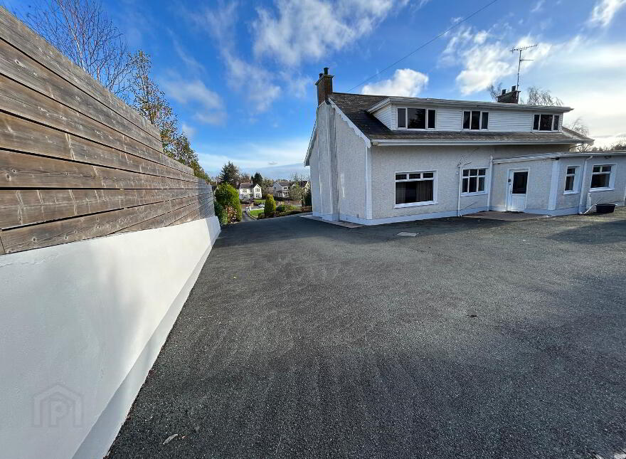 83 Dublin Road, Omagh, BT78 1HQ