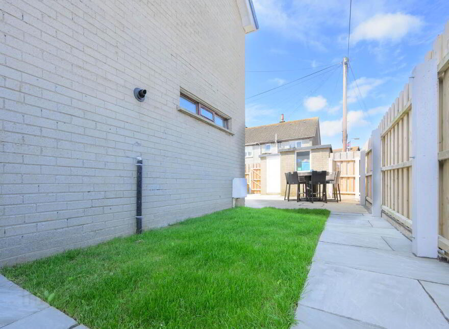 98 Beechfield Drive, Donaghadee, BT21 0AY