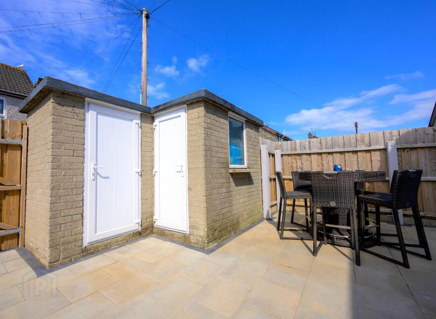 98 Beechfield Drive, Donaghadee, BT21 0AY