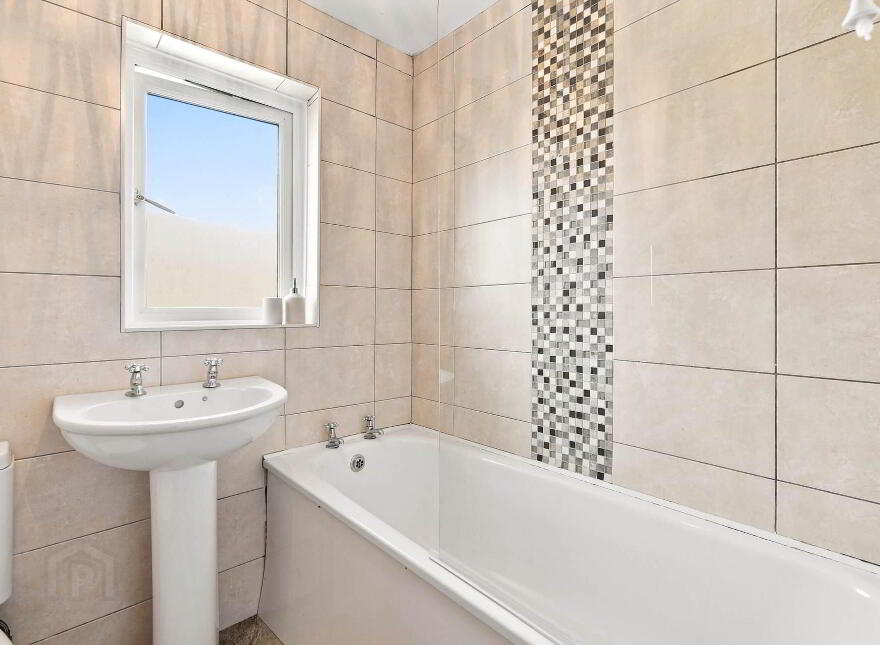 98 Beechfield Drive, Donaghadee, BT21 0AY