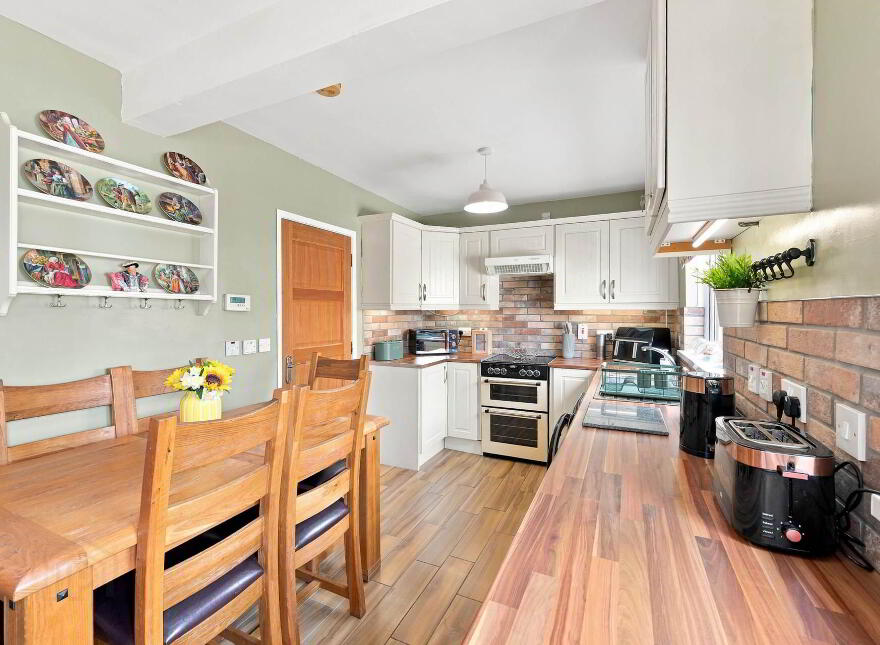 98 Beechfield Drive, Donaghadee, BT21 0AY