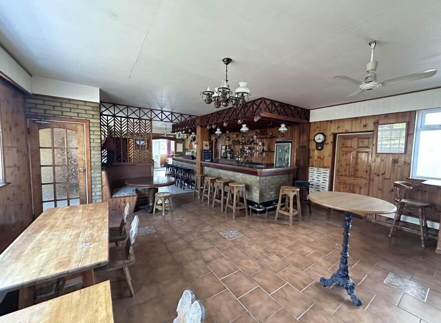 The Old Court Inn, Baltimore, P81VR66