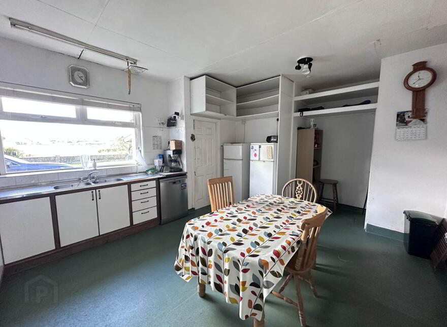 The Old Court Inn, Baltimore, P81VR66