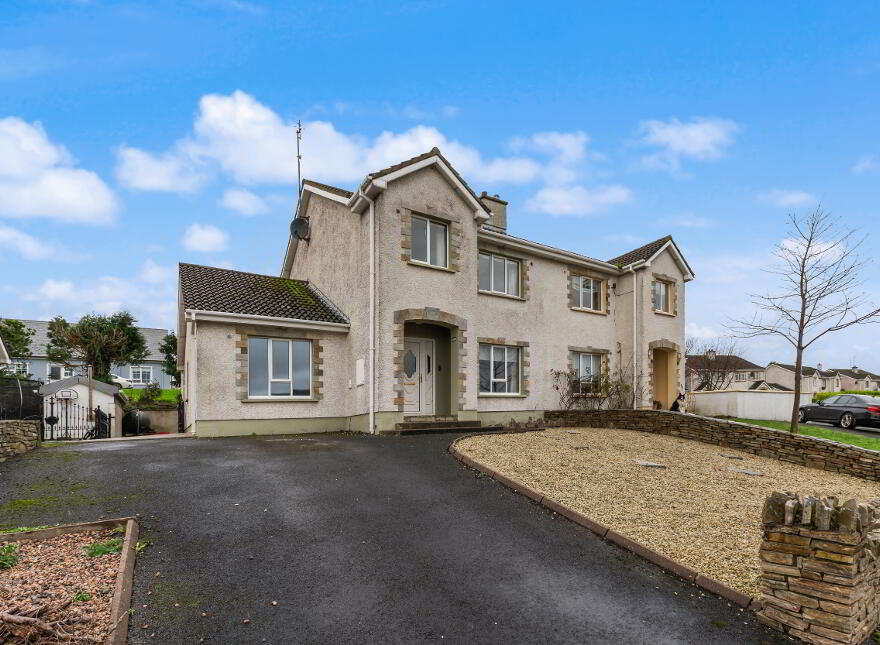 24 Parkhead, Killybegs, F94XW71