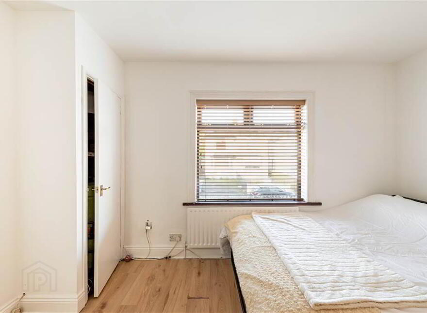 13 Sunnymede Park, Dunmurry, Belfast, BT17 0PU