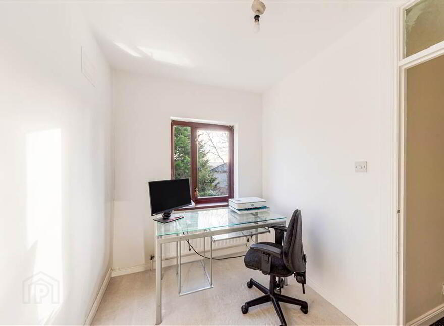 13 Sunnymede Park, Dunmurry, Belfast, BT17 0PU