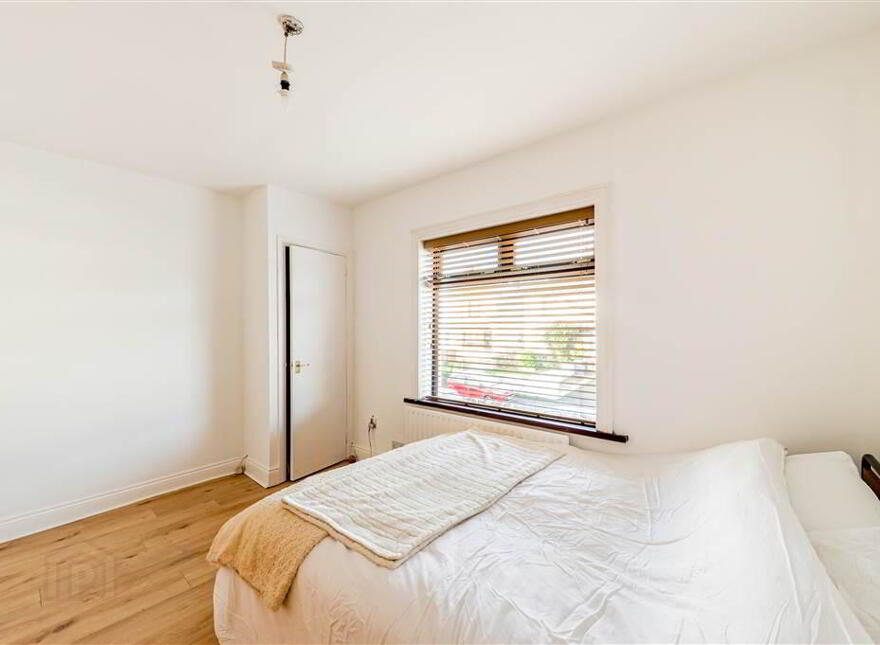 13 Sunnymede Park, Dunmurry, Belfast, BT17 0PU