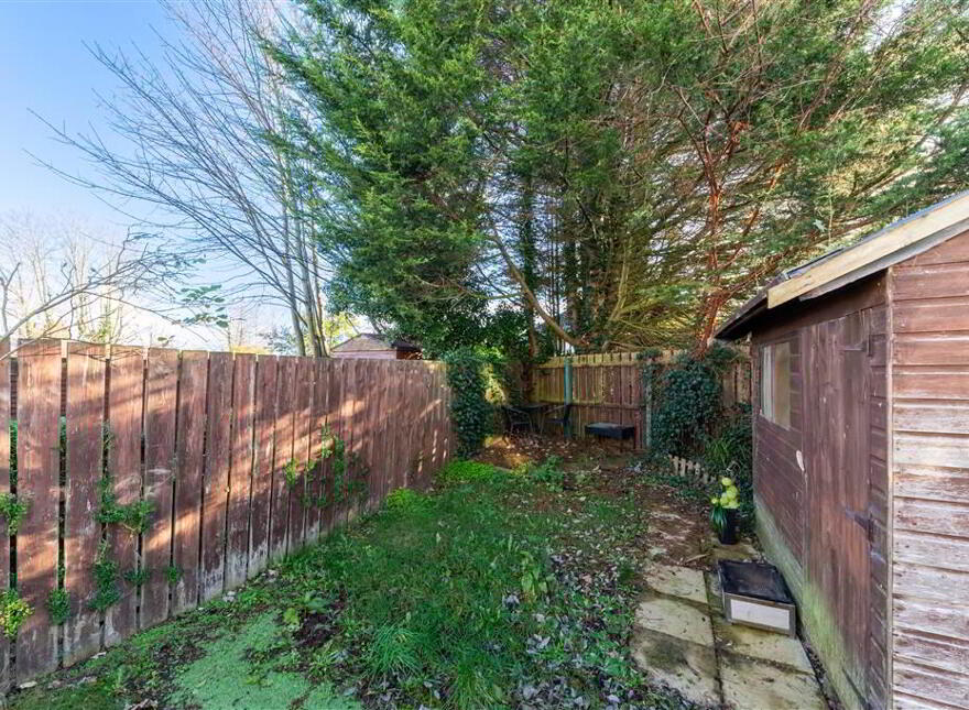 13 Sunnymede Park, Dunmurry, Belfast, BT17 0PU
