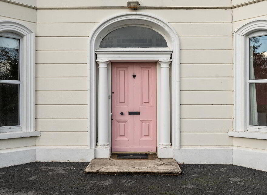 18 Church Road, Ballynahinch, BT24 8LP
